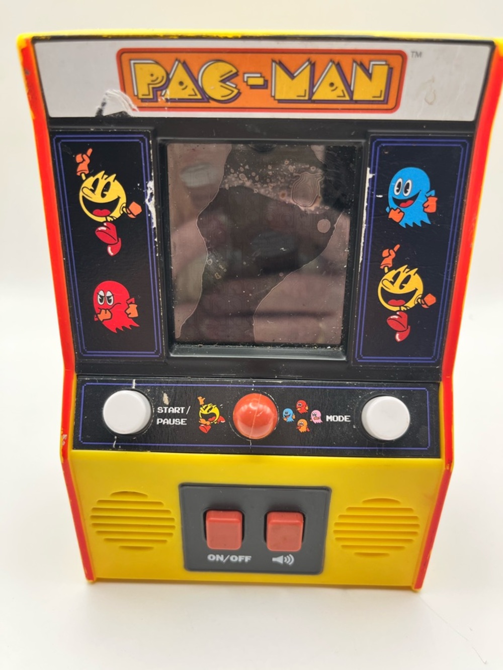Mini Arcade Game Console - Yellow / Red Pac Man - Picture 2 of 8